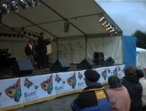 Bunt statt Braun